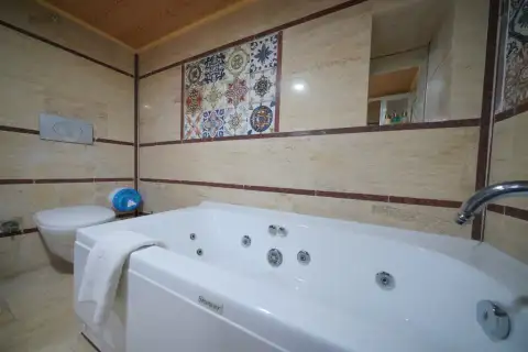 Deluxe Mağara Oda (OR01-115)