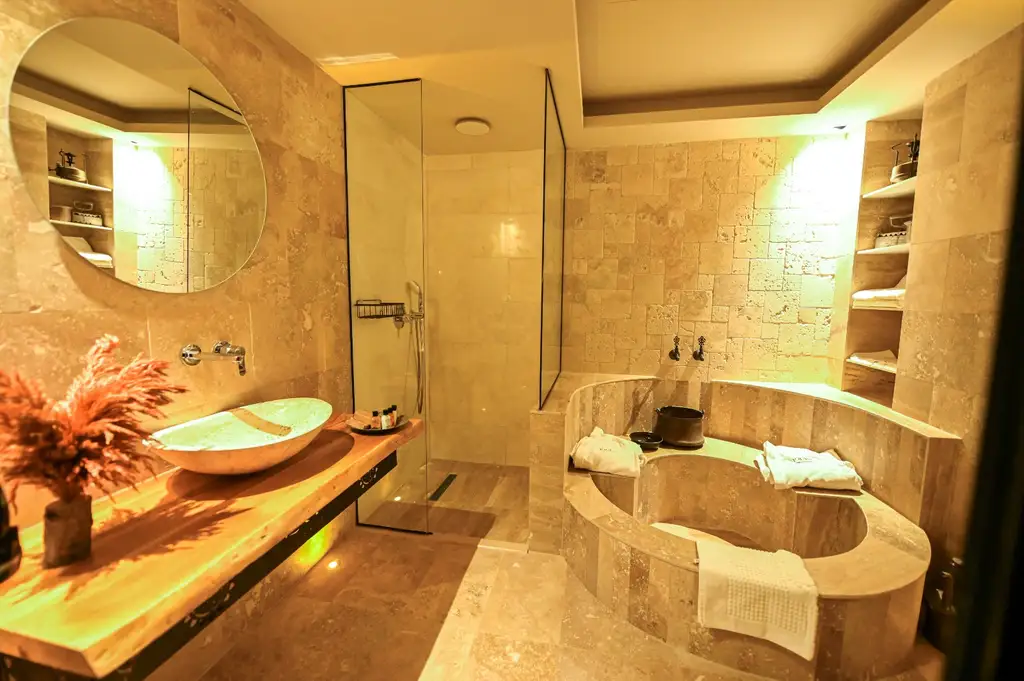 Hamamlı Jakuzili Oda (UC01-302) fotoğraf 7