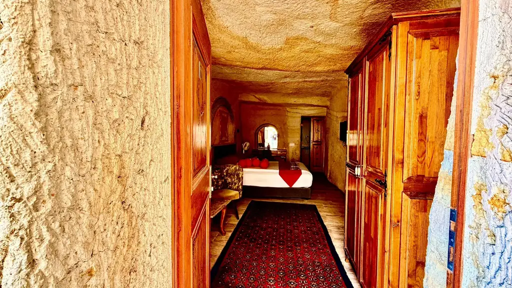 Hamamlı Jakuzili Mağara Oda (UR01-104) fotoğraf 3