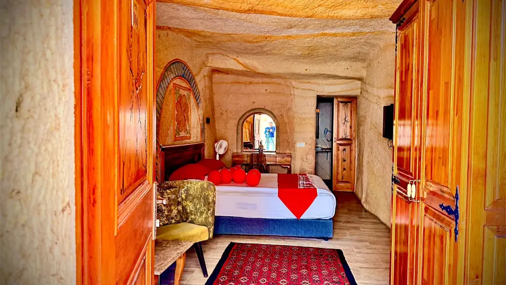 Hamamlı Jakuzili Mağara Oda (UR01-104) fotoğraf 7
