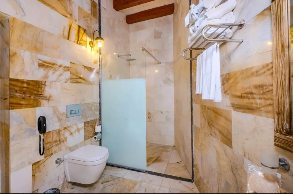 Jakuzili Mağara Oda (UR06-204) fotoğraf 1