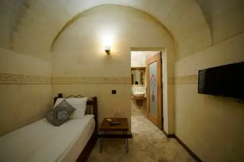 Mağara Oda (UR07-101)