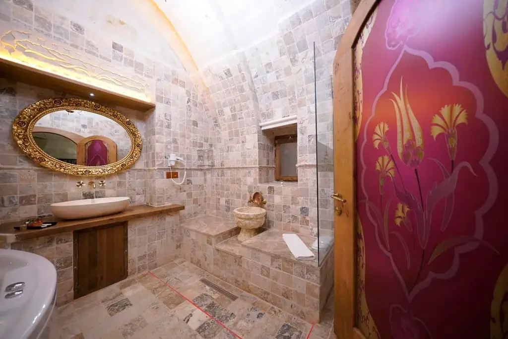 Hamamlı Jakuzili Mağara Oda (UR07-108) fotoğraf 9