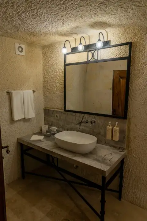 Mağara Oda (UR11-207)